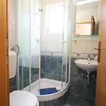 With A Parking Space - 6720 Apartamento Makarska