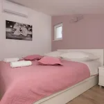 With A Parking Space - 6720