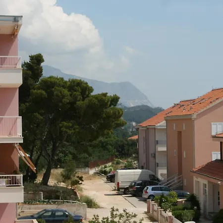 Apartamento With A Parking Space - 6720 Makarska